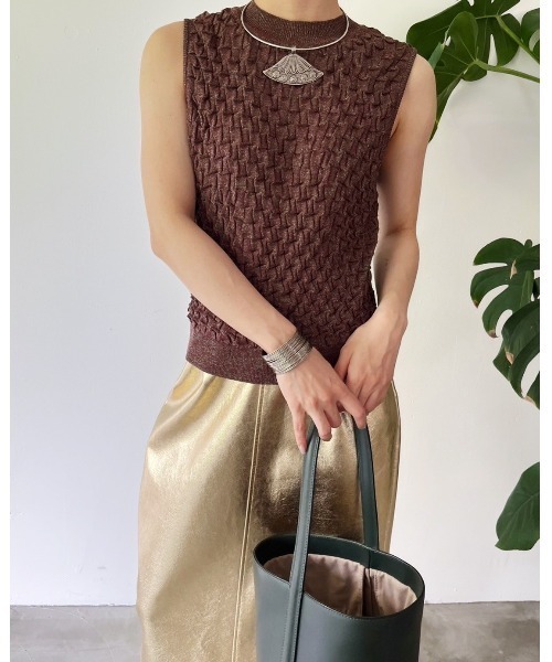 Torrazzo Donna（トラッゾドンナ）の「コンパクトサマーニットトップス（タンクトップ・レディース・ホワイト/ブラック/ブラウン・FREE）」の3枚目の写真