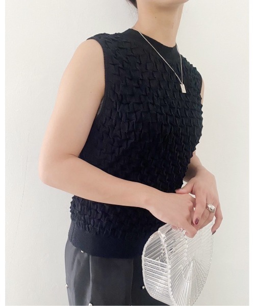 Torrazzo Donna（トラッゾドンナ）の「コンパクトサマーニットトップス（タンクトップ・レディース・ホワイト/ブラック/ブラウン・FREE）」の2枚目の写真