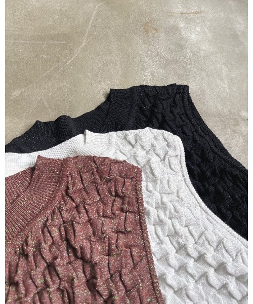 Torrazzo Donna（トラッゾドンナ）の「コンパクトサマーニットトップス（タンクトップ・レディース・ホワイト/ブラック/ブラウン・FREE）」の12枚目の写真