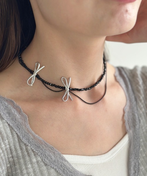 sowang（ソワン）の「ポイントリボンビーズチョーカーネックレス-point ribbon beads choker necklace-（ネックレス・レディース・ブラック/シルバー・FREE）」の4枚目の写真