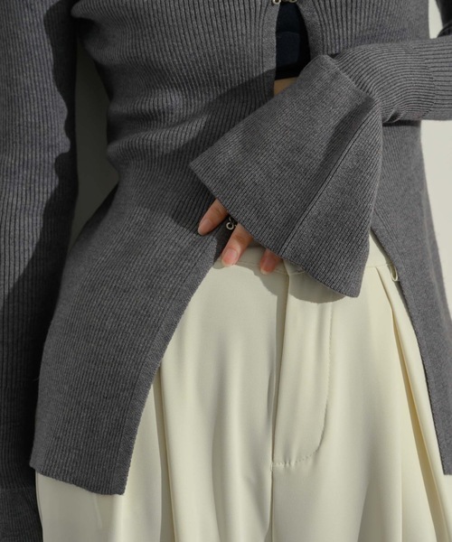 NEUNA(ヌナ)の「フロントホックトップス(カーディガン/ボレロ・レディース・グリーン/アイボリー/グレー/ベージュ/ブラック・FREE)」の20枚目の写真