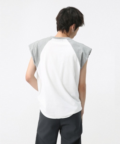 オーバーサイズ ショルダーパッドラグランノースリーブTシャツ ベスト（Tシャツ/カットソー）｜Ressaca（レサーカ）