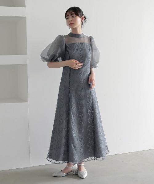 オーガンジーパフスリーブデザイン刺繍ロング丈ワンピースドレス Callarus（カラルス）の「〔Callarus別注〕【結婚式・お呼ばれ
