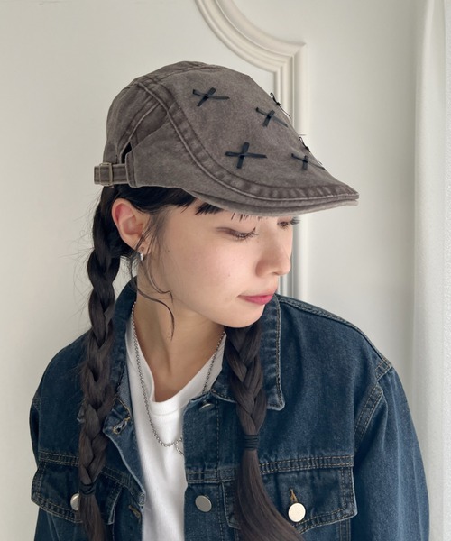 SOLLON.(ソルロン)の「メニーリボンビンテージハンチング帽(ハンチング/ベレー帽・レディース・ブラウン/ベージュ/ブラック・FREE)」の3枚目の写真