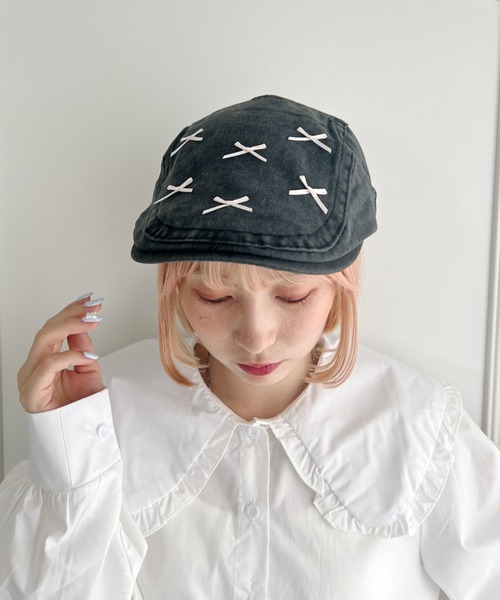 SOLLON.(ソルロン)の「メニーリボンビンテージハンチング帽(ハンチング/ベレー帽・レディース・ブラウン/ベージュ/ブラック・FREE)」の2枚目の写真