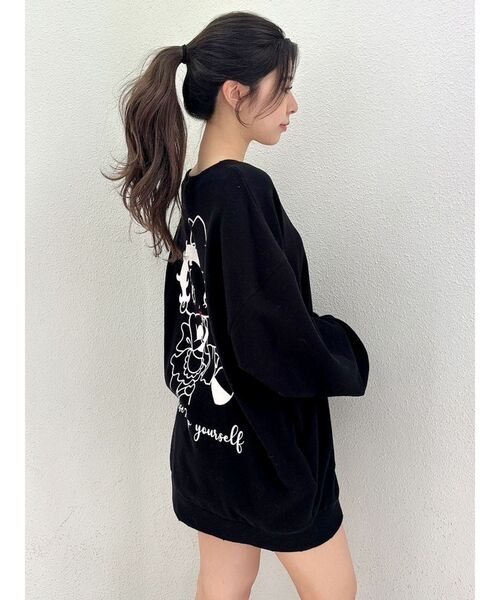 GYDA（ジェイダ）の「BETTY×GYDA Coffee BIGスウェットトップス（スウェット・レディース・ブラック/ボルドー/オフホワイト・FREE）」の18枚目の写真