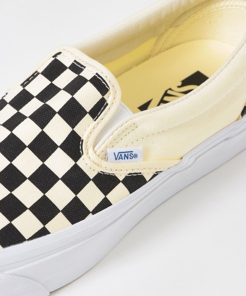 VANS（バンズ）の「VANS PREMIUM　Slip-On Reissue 98（スニーカー・メンズ・ブラック系その他・8/10/9/8.5/9.5/10.5）」の2枚目の写真
