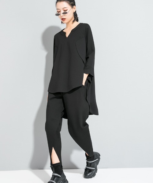B'day(ビーデイ)の「【 B'day / ビーデー 】ロング 七分袖 チュニック トップス キーネック(Tシャツ/カットソー・レディース・ブラック・LARGE/MEDIUM)」の9枚目の写真