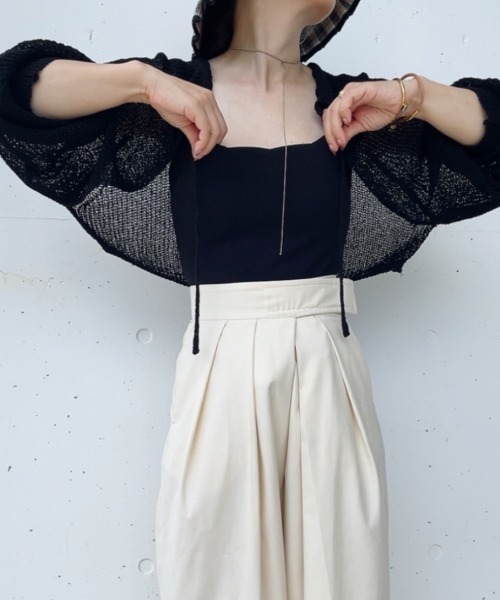 ISOOK（アイスー）の「2wayボレロカーディガン(comochi select) / バックオープン シアーニット シアートップス（カーディガン/ボレロ・レディース・ブラック・FREE）」の7枚目の写真