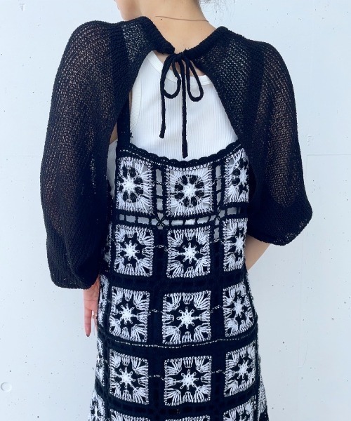ISOOK（アイスー）の「2wayボレロカーディガン(comochi select) / バックオープン シアーニット シアートップス（カーディガン/ボレロ・レディース・ブラック・FREE）」の8枚目の写真