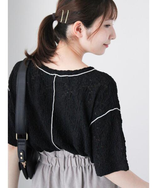Te chichi TERRASSE(テチチテラス)の「花柄シャーリング配色メロートップス(Tシャツ/カットソー・レディース・イエロー/オフホワイト/ブラック・F)」の3枚目の写真