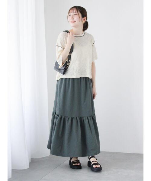 Te chichi TERRASSE(テチチテラス)の「花柄シャーリング配色メロートップス(Tシャツ/カットソー・レディース・イエロー/オフホワイト/ブラック・F)」の16枚目の写真