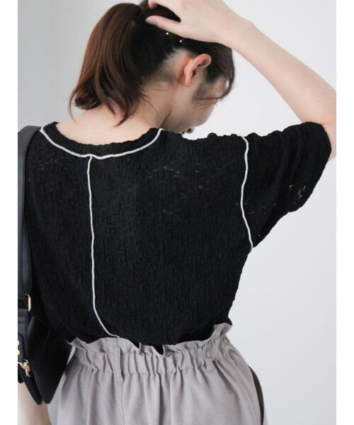 Te chichi TERRASSE(テチチテラス)の「花柄シャーリング配色メロートップス(Tシャツ/カットソー・レディース・イエロー/オフホワイト/ブラック・F)」の12枚目の写真