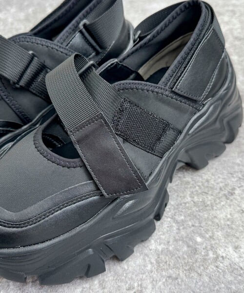 fredy emue（フレディエミュ）の「スニーカーソールメリージェーン（スニーカー・レディース・キナリ/ブラック・S/M/L）」の15枚目の写真