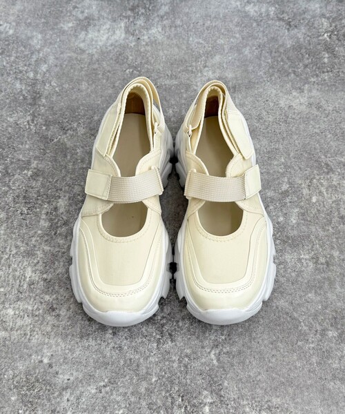 fredy emue（フレディエミュ）の「スニーカーソールメリージェーン（スニーカー・レディース・キナリ/ブラック・S/M/L）」の18枚目の写真