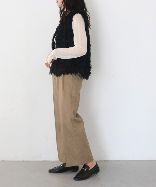 HER CLOSET(ハークローゼット)の「【vingtrois】フェザーフリンジベスト(ベスト・レディース・アイボリー/ブラック・M)」の19枚目の写真