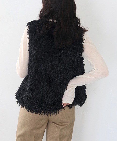 HER CLOSET(ハークローゼット)の「【vingtrois】フェザーフリンジベスト(ベスト・レディース・アイボリー/ブラック・M)」の15枚目の写真
