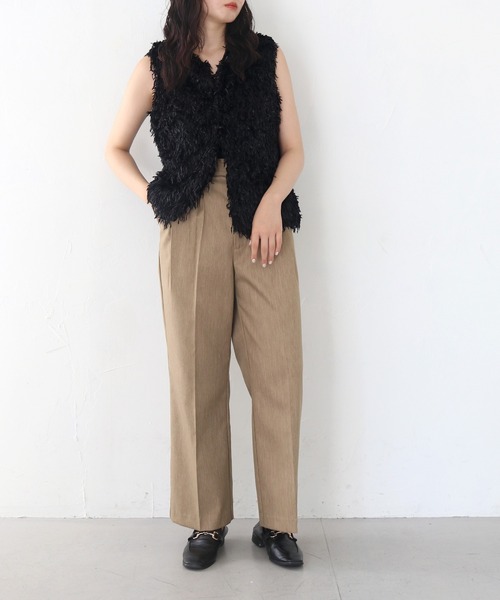 HER CLOSET(ハークローゼット)の「【vingtrois】フェザーフリンジベスト(ベスト・レディース・アイボリー/ブラック・M)」の10枚目の写真