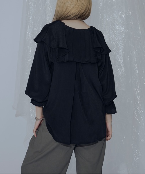 Ezick（エジック）の「BIGカラーヨウリュウプリーツブラウス（シャツ/ブラウス・レディース・ブラック/アイボリー/その他・FREE）」の10枚目の写真