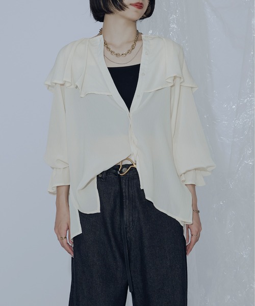 Ezick（エジック）の「BIGカラーヨウリュウプリーツブラウス（シャツ/ブラウス・レディース・ブラック/アイボリー/その他・FREE）」の4枚目の写真