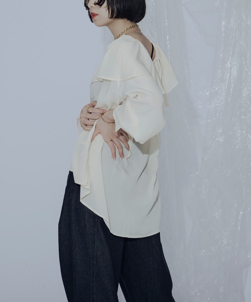 Ezick（エジック）の「BIGカラーヨウリュウプリーツブラウス（シャツ/ブラウス・レディース・ブラック/アイボリー/その他・FREE）」の5枚目の写真