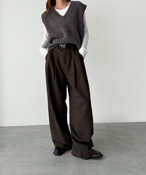 CANAL JEAN(キャナルジーン)の「El mar ウール混Vネックニットベスト(ベスト・レディース・ブラウン/ベージュ/ネイビー・ONE SIZE)」の6枚目の写真