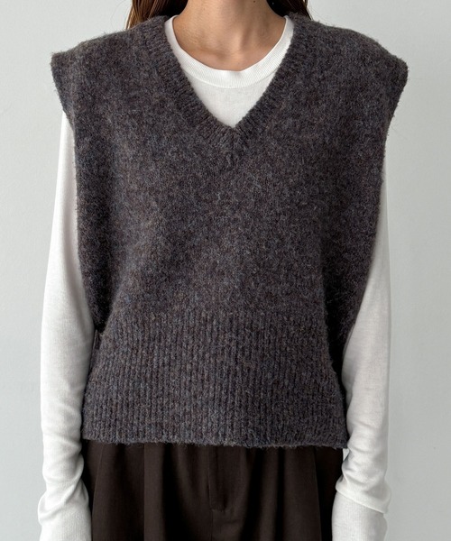 CANAL JEAN(キャナルジーン)の「El mar ウール混Vネックニットベスト(ベスト・レディース・ブラウン/ベージュ/ネイビー・ONE SIZE)」の13枚目の写真