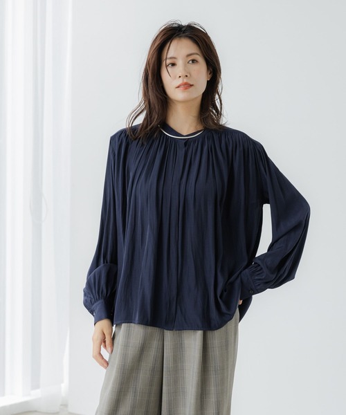 Elura（エルーラ）の「つや着映えブラウス/140935（シャツ/ブラウス・レディース・ライトブルー/ライトイエロー/ネイビー/ホワイト・LARGE/MEDIUM）」の3枚目の写真