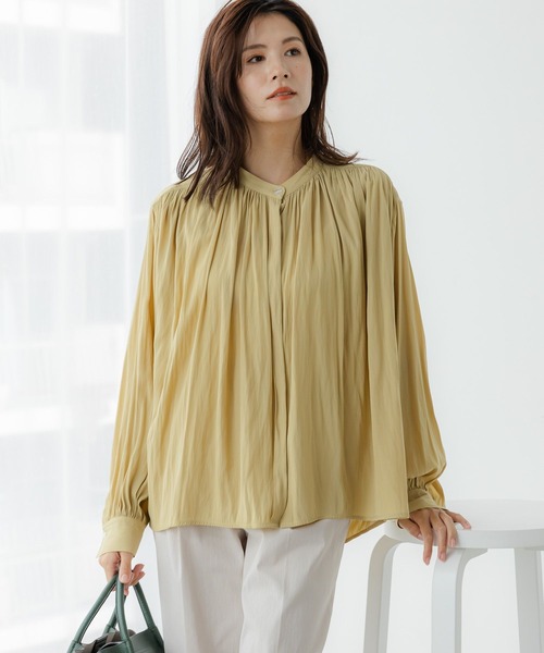 Elura（エルーラ）の「つや着映えブラウス/140935（シャツ/ブラウス・レディース・ライトブルー/ライトイエロー/ネイビー/ホワイト・LARGE/MEDIUM）」の4枚目の写真