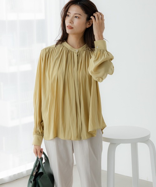 Elura（エルーラ）の「つや着映えブラウス/140935（シャツ/ブラウス・レディース・ライトブルー/ライトイエロー/ネイビー/ホワイト・LARGE/MEDIUM）」の6枚目の写真