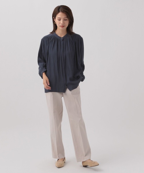 Elura（エルーラ）の「つや着映えブラウス/140935（シャツ/ブラウス・レディース・ライトブルー/ライトイエロー/ネイビー/ホワイト・LARGE/MEDIUM）」の20枚目の写真