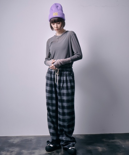 SEN TOKYO(セントーキョー)の「パワーメッシュシアーラメ混カットソー(Tシャツ/カットソー・レディース・チャコールグレー/ブラック・FREE)」の16枚目の写真