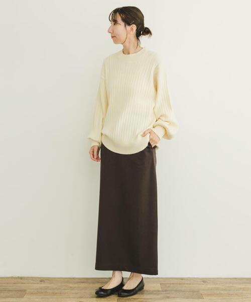 ITEMS URBANRESEARCH(アイテムズ アーバンリサーチ)の「ワイドリブボリュームスリーブニット(ニット/セーター・レディース・ブラック/アイボリー/モカ/グリーン・FREE)」の15枚目の写真