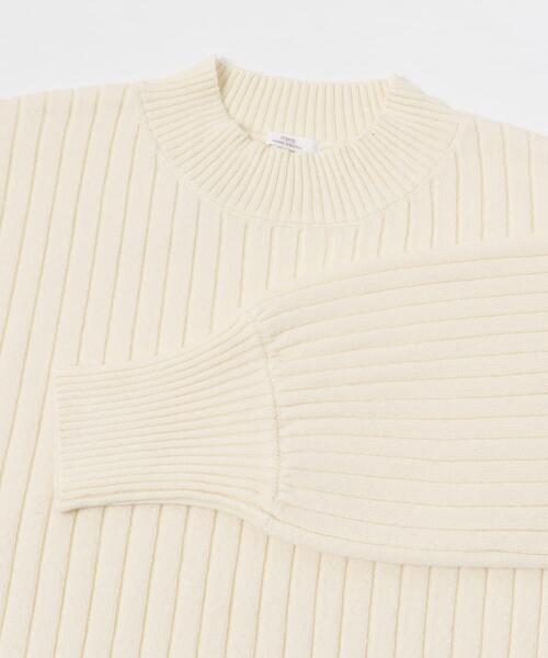 ITEMS URBANRESEARCH(アイテムズ アーバンリサーチ)の「ワイドリブボリュームスリーブニット(ニット/セーター・レディース・ブラック/アイボリー/モカ/グリーン・FREE)」の17枚目の写真