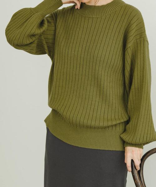 ITEMS URBANRESEARCH(アイテムズ アーバンリサーチ)の「ワイドリブボリュームスリーブニット(ニット/セーター・レディース・ブラック/アイボリー/モカ/グリーン・FREE)」の19枚目の写真