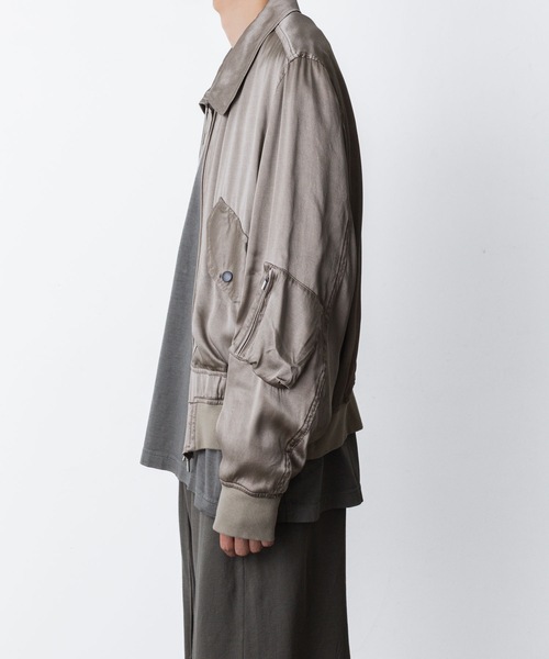 VEIN （ヴェイン）の「RY ピグメント プリントサテン フライトジャケット / RY PIGMENT PRINT SATIN FLIGHT JACKET（ミリタリージャケット・メンズ・カーキ系/ブラック・1/2/3）」の16枚目の写真