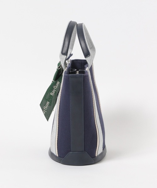 BAYFLOW（ベイフロー）の「リボンチャームラメショルダートート（トートバッグ・レディース・ネイビー/アイボリー・FREE）」の10枚目の写真