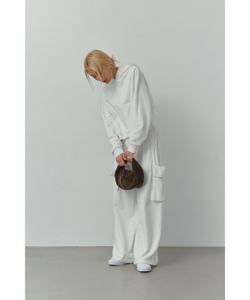 ALEXIA STAM(アリシアスタン)の「Fur Round Hand Bag /ラウンドファーバッグ(ハンドバッグ・レディース・ブルー/レッド/ブラウン/アイボリー・FREE)」の13枚目の写真