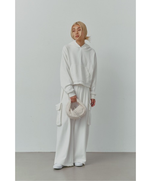 ALEXIA STAM(アリシアスタン)の「Fur Round Hand Bag /ラウンドファーバッグ(ハンドバッグ・レディース・ブルー/レッド/ブラウン/アイボリー・FREE)」の7枚目の写真