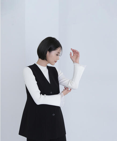 NATURAL BEAUTY BASIC(ナチュラルビューティーベーシック)の「◇シアーフレアカフスリブニット(ニット/セーター・レディース・オフホワイト/ブラック/ベージュ/ブルー・FREE)」の14枚目の写真