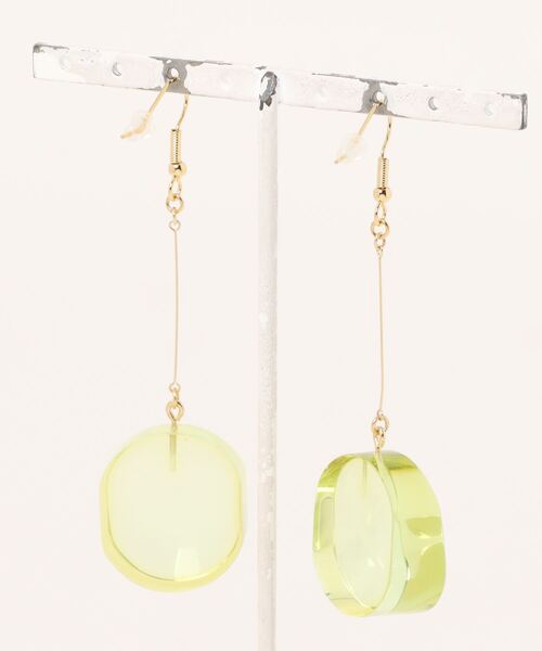 VIBGYOR（ヴィブジョー）の「【Le soleil】ジュシーに揺れる　おおぶりピアス(MA)（ピアス（両耳用）・レディース・グリーン・FREE）」の2枚目の写真