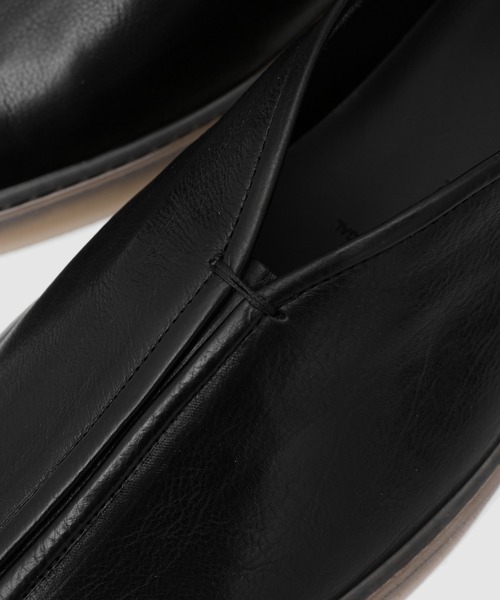 LEMAIRE（ルメール）の「LINOLEUM PIPED SNEAKERS（スニーカー・メンズ・ブラック・42/43）」の6枚目の写真