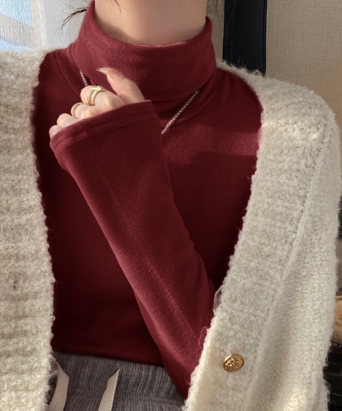 COCOMOMO（ココモモ）の「タートルネック ふわふわカットソー 長袖トップス（Tシャツ/カットソー・レディース・ブラック/ワイン/グレー/ライトブラウン/ベージュ/ホワイト/ダークブラウン/ネイビー・FREE）」の8枚目の写真