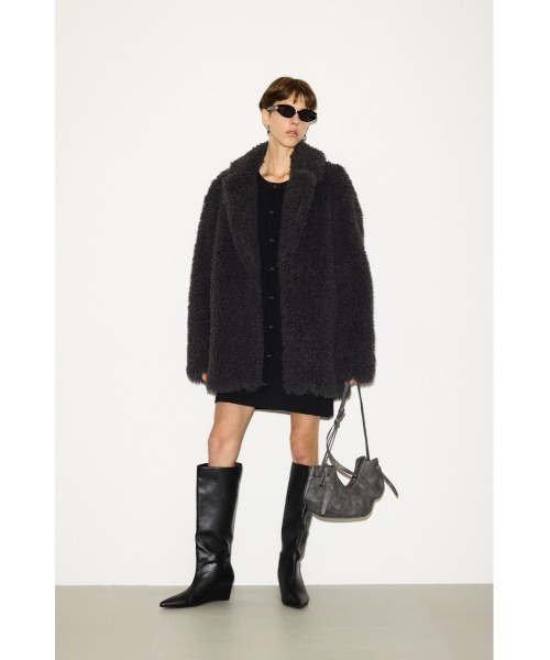 セール】THROW F/FUR TAILOR COAT フェイクファー テイラー コート