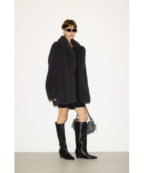 THROW by SLY(スローバイスライ)の「THROW F/FUR TAILOR COAT フェイクファー テイラー コート(その他アウター・レディース・ライトブラック/ブラウン・FREE)」の17枚目の写真