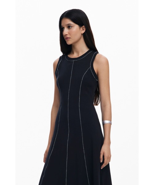 Desigual（デシグアル）の「配色ステッチ ブラックノースリーブロングドレス シンプル×モード 結婚式 二次会 フォーマル（ワンピース・レディース・ブラック・XL/L/M/S/XS）」の2枚目の写真