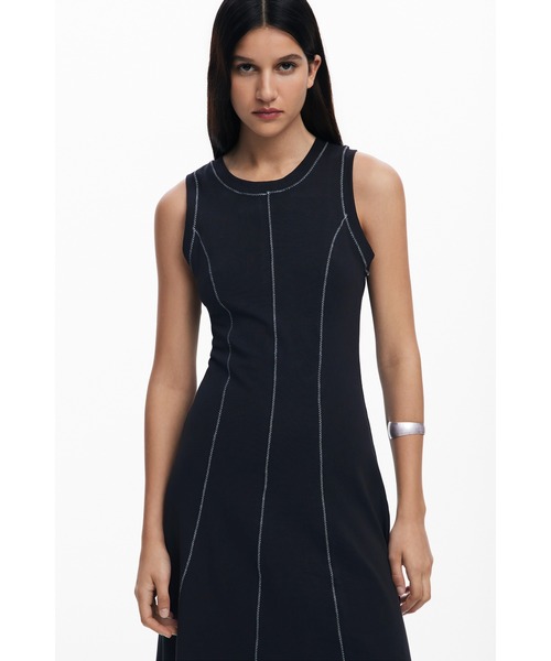 Desigual（デシグアル）の「配色ステッチ ブラックノースリーブロングドレス シンプル×モード 結婚式 二次会 フォーマル（ワンピース・レディース・ブラック・XL/L/M/S/XS）」の5枚目の写真