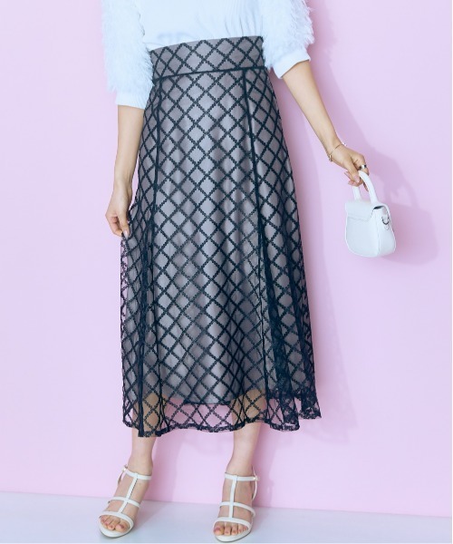 marun(マルン)の「<大きいサイズ>レースチェックフレアスカート marun(スカート・レディース・ピンク/ブラック/オフホワイト・5L/4L/3L/LL/L)」の9枚目の写真