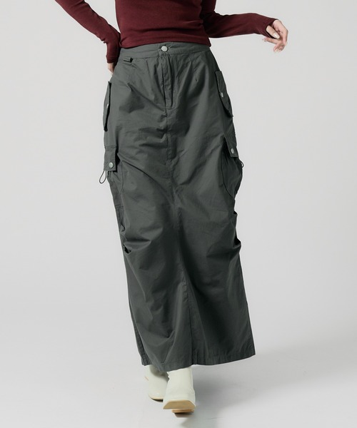 Chick(チック)の「Knee Tuck Cargo Skirt / ニータックカーゴスカート 夏物 夏服(スカート・レディース・グレー/ブラック/ナチュラル・FREE)」の3枚目の写真