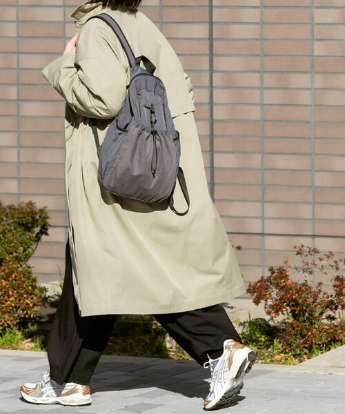 EKAL(エカル)の「EASY DAYPACK(バックパック/リュック・レディース・アイボリー/ブラック/チャコールグレー・ONE)」の19枚目の写真